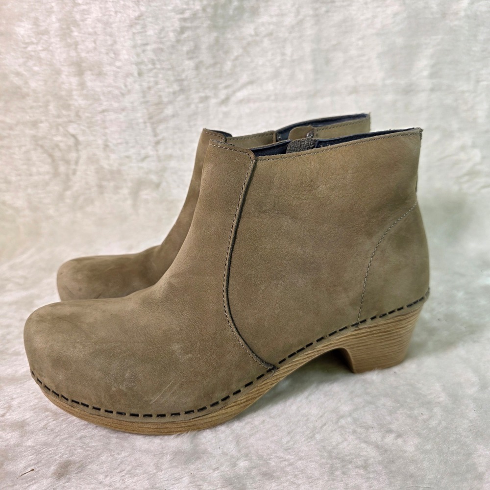 Dansko Maria Ankle Boots Taupe Leather Side Zip Clog Heel Womens 36 5 Good